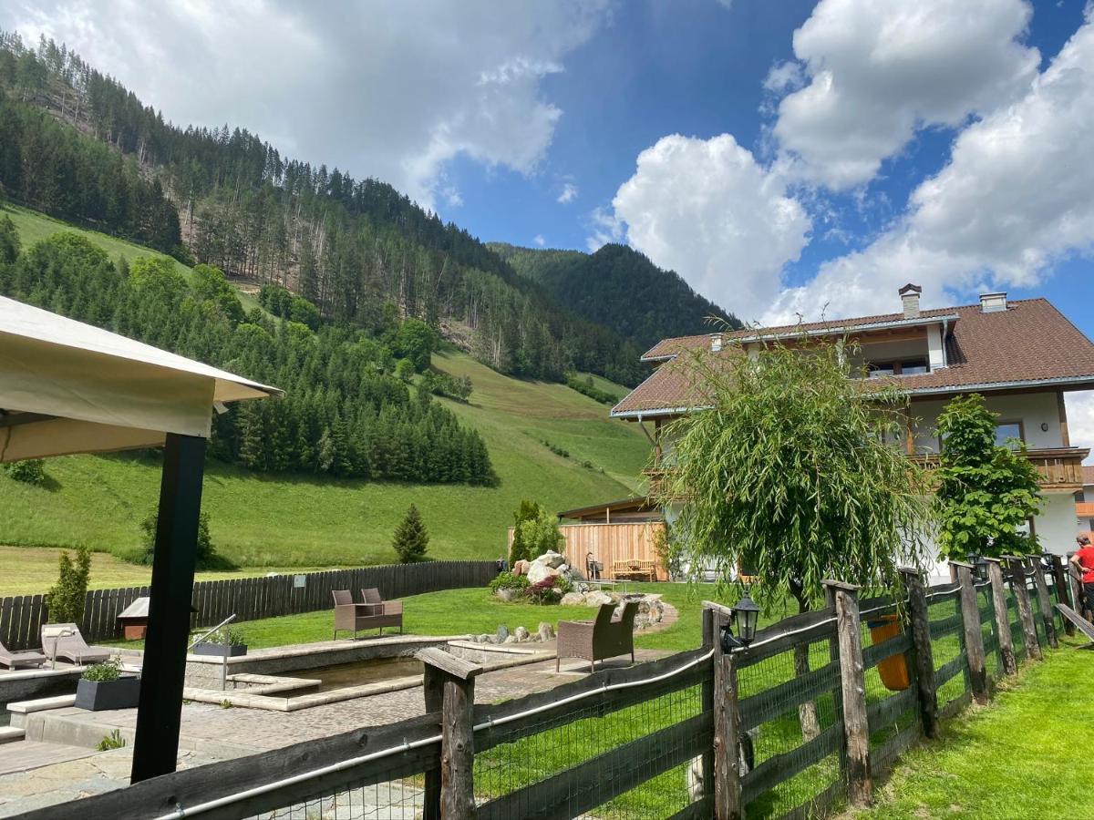 Hotel Sonja Кадіп'єтра Екстер'єр фото